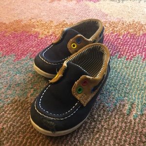 Toddler boat shoes